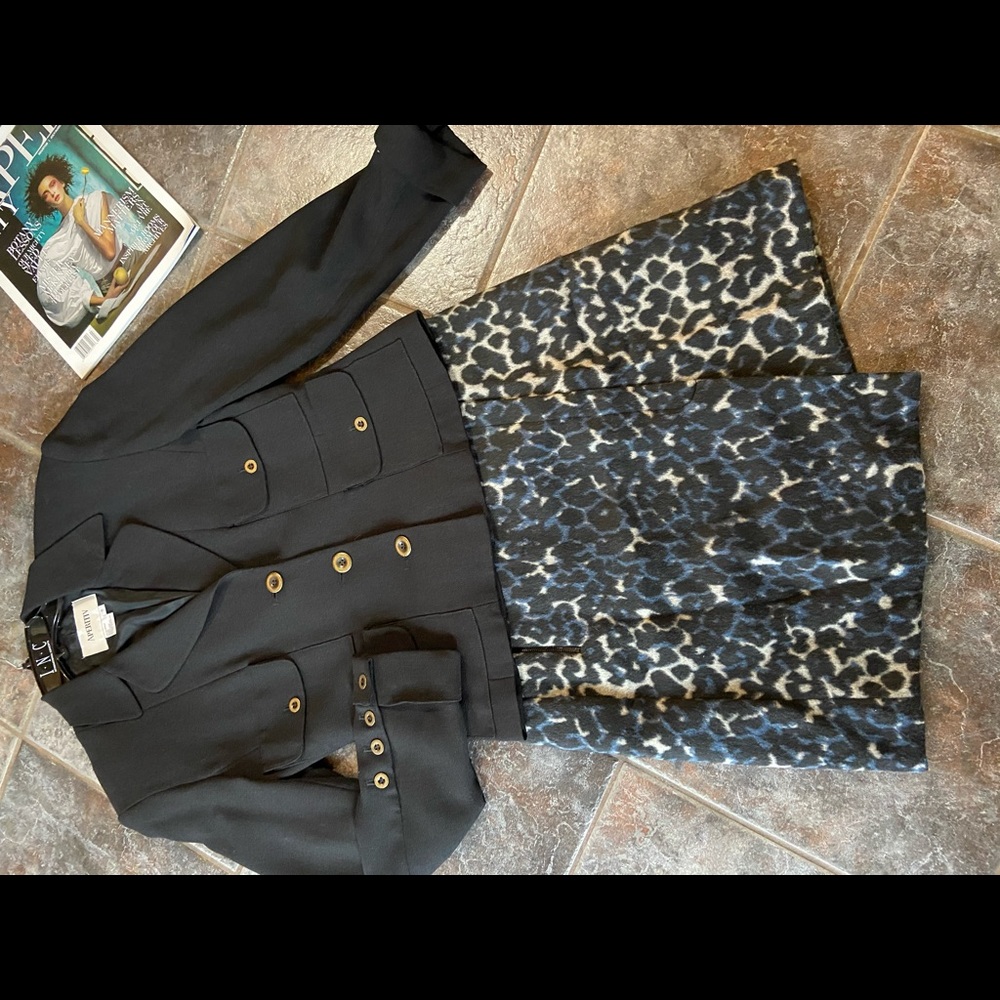 Black Jacket - Picture 6 of 6